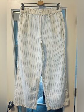 American Eagle Outfitters White Pants with Navy Pinstripes